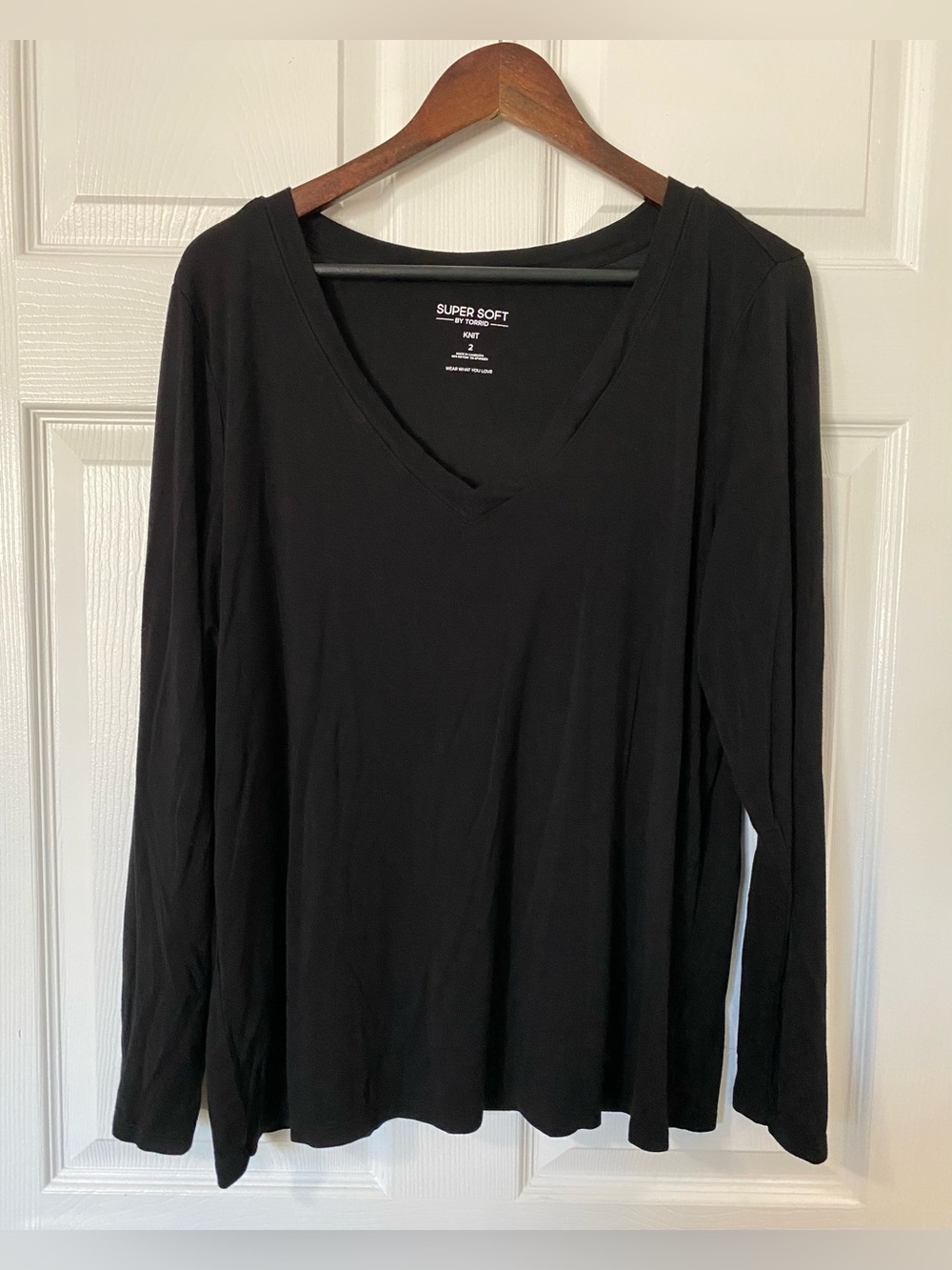 Torrid Super Soft Black Long Sleeve T-Shirt, Size 2
